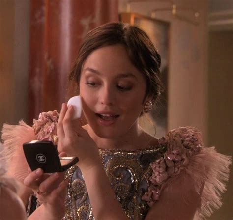 black chanel hand mirror blair waldorf|Gossip Girl: Season 5 Episode 13 Blair's Black Mirror.